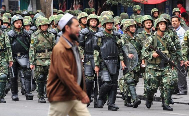 Власти Китая создают гетто для мусульман-уйгуров