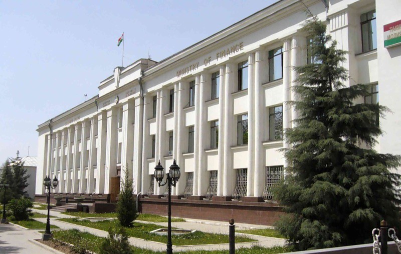 Правительство Таджикистана оказалось в долговой яме