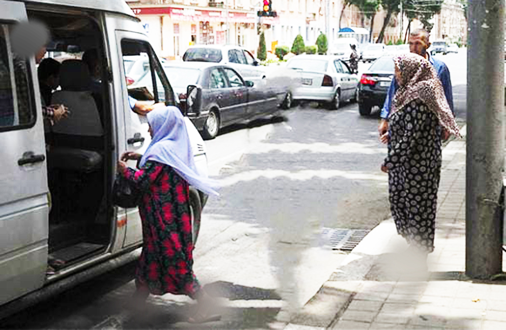 Жительницу Душанбе оштрафовали за хиджаб