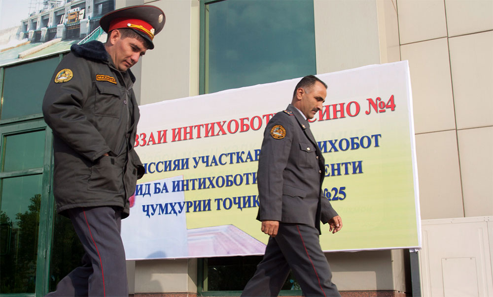 В Таджикистане сотрудники милиции собирают информацию об уехавших на заработки