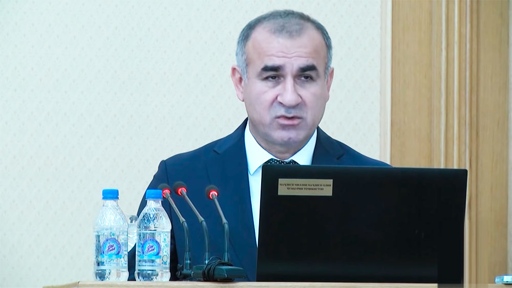 Таджикистан: притеснения и фабрикации уголовных дел продолжаются