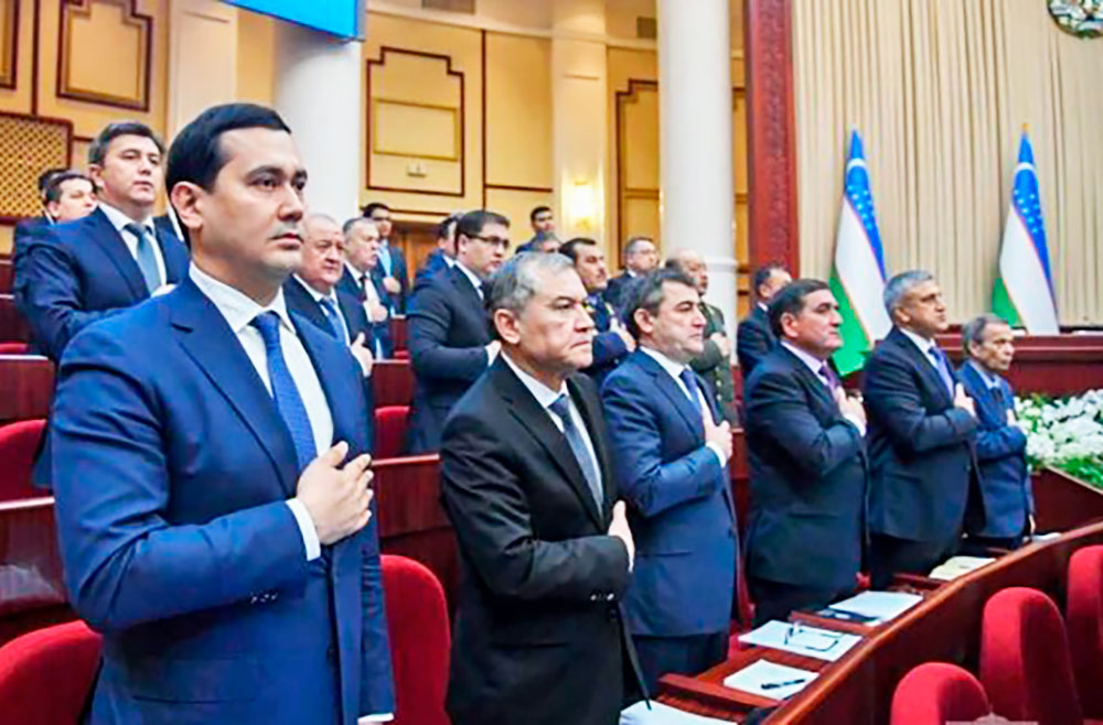 Узбекистан: чиновники будут освобождены от обязательной декларации своих доходов