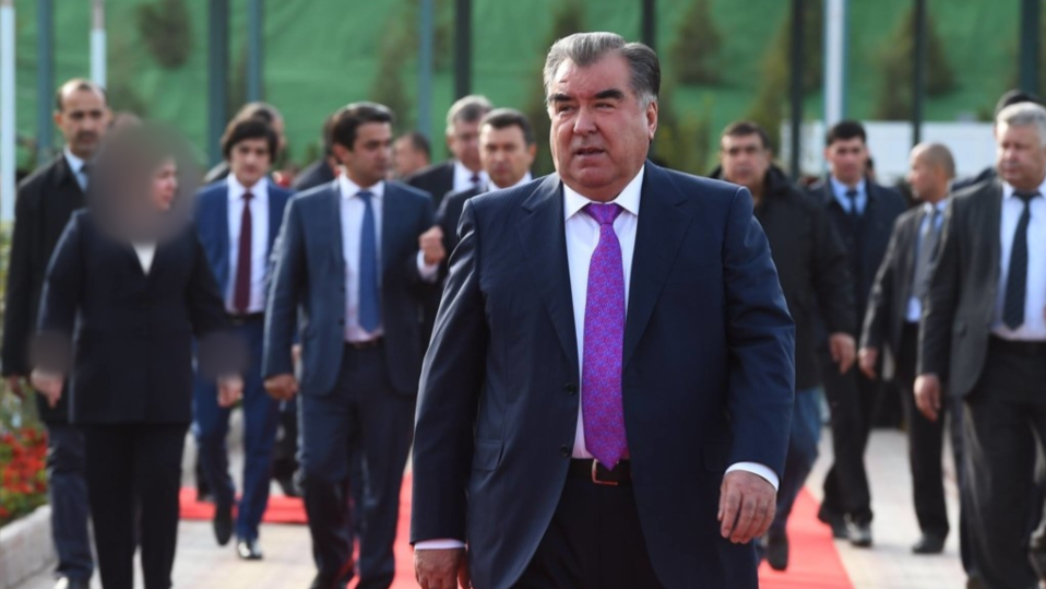 Все кроме президента: в Таджикистане выявили 44 факта кумовства